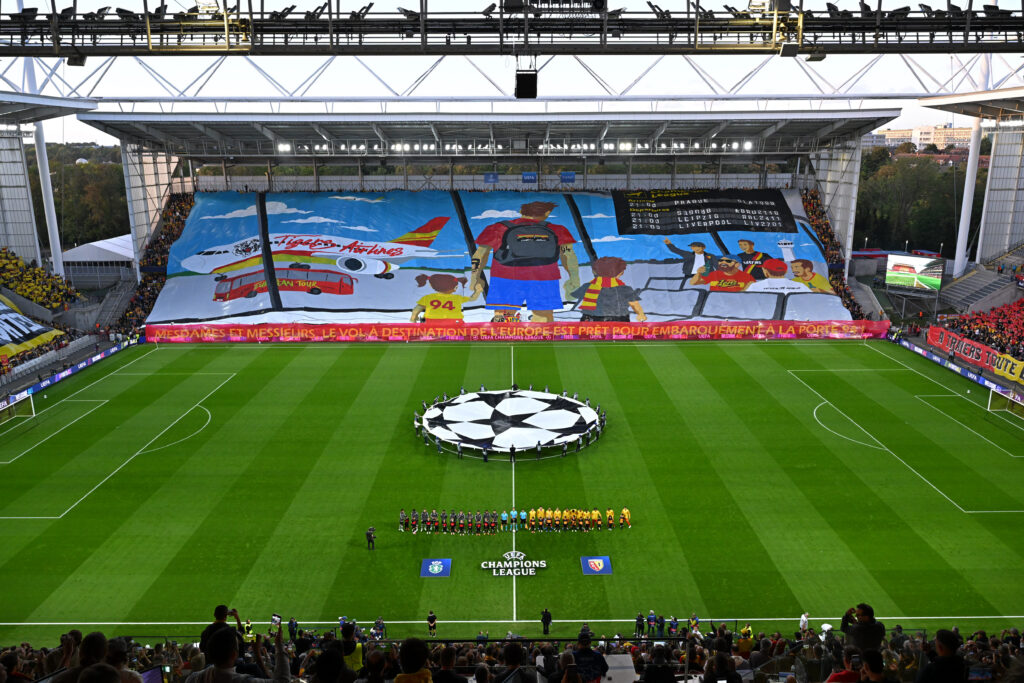 Lens-Sporting : Le tifo qui transforme Bollaert en aéroport géant pour la Ligue des champions