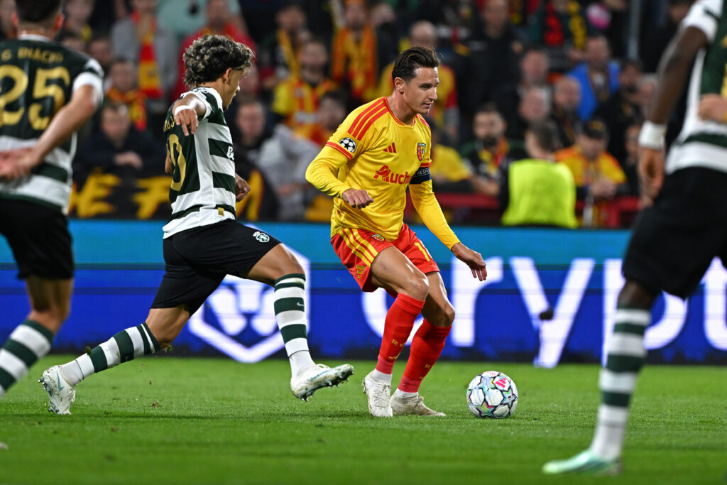 Lens – Sporting (0-2) : Vingt tirs, un poteau et aucun but : la soirée cruelle des Lensois