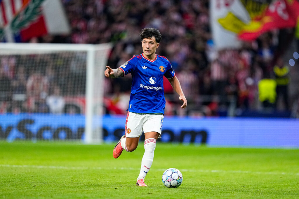 « C’est facile de parler des coachs, des joueurs, il faut regarder ailleurs », Lisandro Martinez fustige la direction de Manchester United