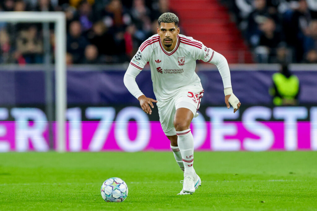 « Il est encore trop tôt pour parler de son avenir », l’agent de Ronald Araujo laisse planer le doute sur son futur à Liverpool