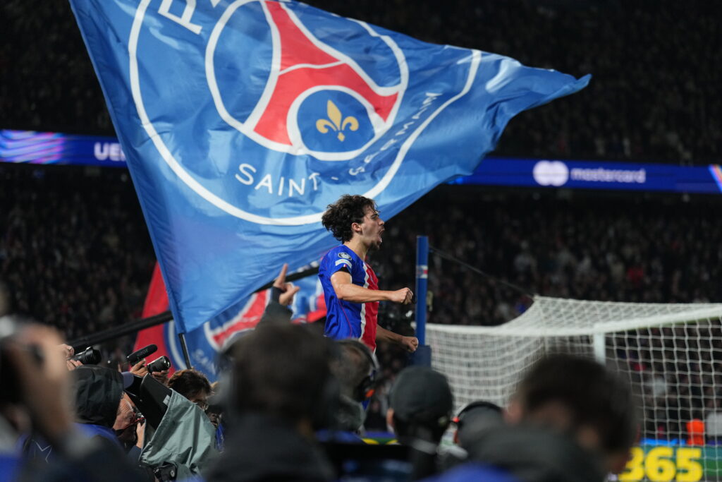 PSG – Barça : 6 buts, 4 blessés, 2 poteaux, un match fou remporté par Paris