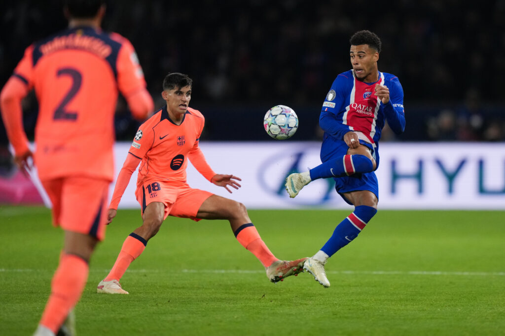 VIDÉO PSG-Barça : la frappe surprise de Désiré Doué qui trompe Joan García