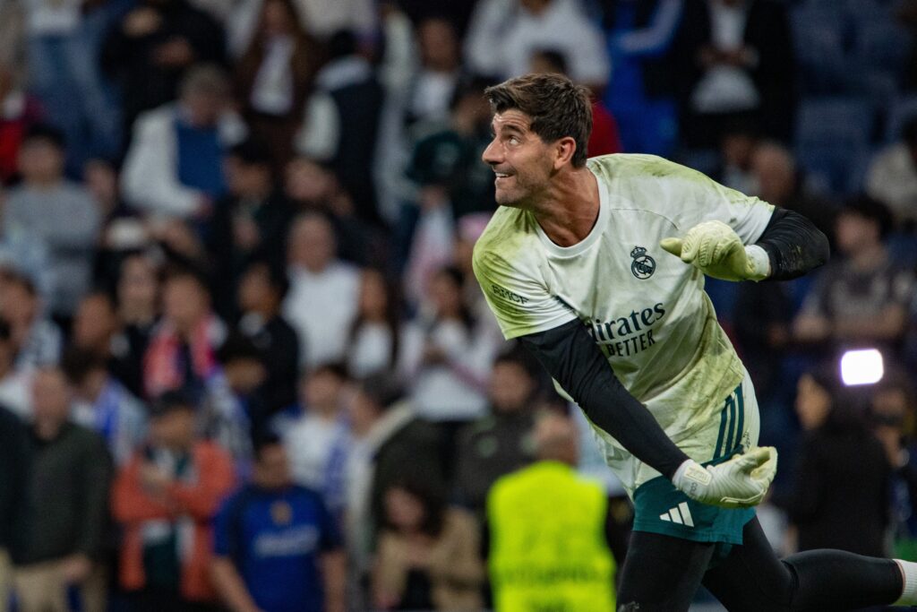 Real Madrid : Courtois forfait de dernière minute, coup dur pour Mourinho