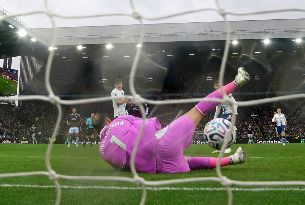 Premier League : la boulette de Donnarumma fait tomber City