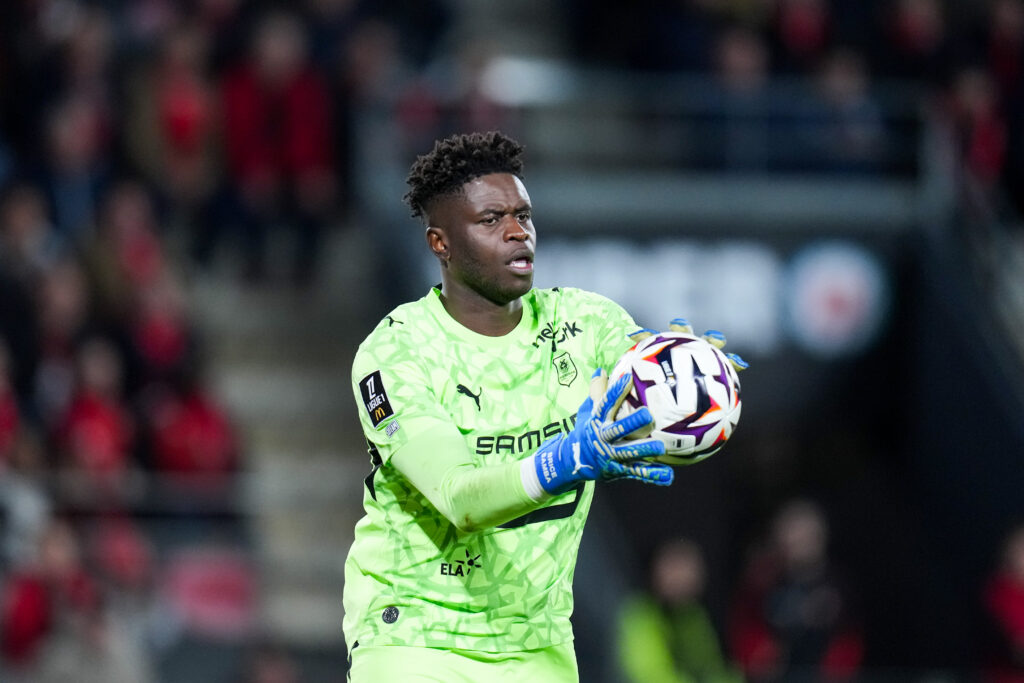 « On va en profiter pour faire des captures d’écran », quand Brice Samba découvre que le Stade Rennais est premier de la Ligue 1